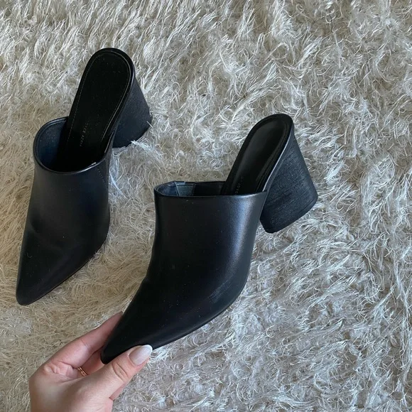 Black shoes - Picture 5 of 9